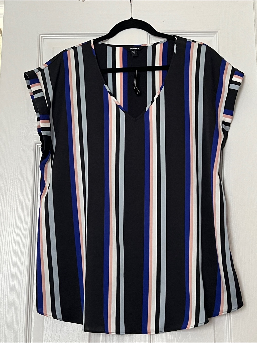 Express Black Multi-Stripe V-Neck Short Sleeve Top